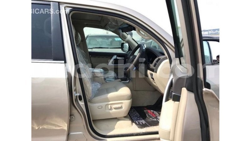 Big with watermark toyota land cruiser somalia import dubai 4054