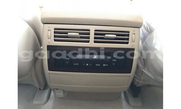 ይግዙ Imported Toyota Land Cruiser ሌላ መኪና በ Import - Dubai በ ሶማሊያ ይግዙ Imported Toyota Land Cruiser ሌላ መኪና በ Import - Dubai በ ሶማሊያ