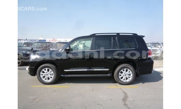 Acheter Import Voiture Toyota Land Cruiser Noir à Import - Dubai, Somalie Acheter Import Voiture Toyota Land Cruiser Noir à Import - Dubai, Somalie