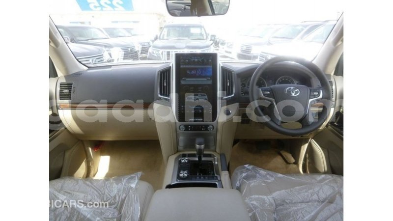 Big with watermark toyota land cruiser somalia import dubai 4059