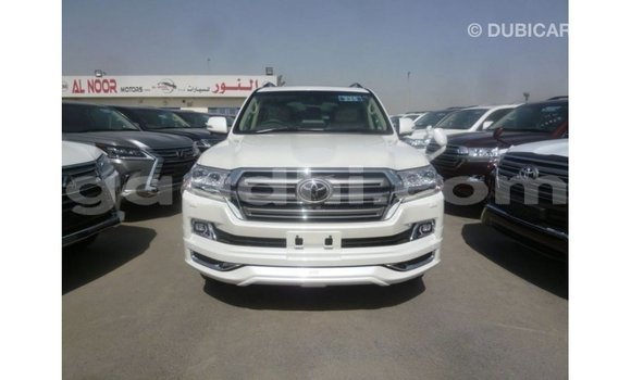 Buy Import Toyota Land Cruiser White Car in Import - Dubai in Somalia Buy Import Toyota Land Cruiser White Car in Import - Dubai in Somalia