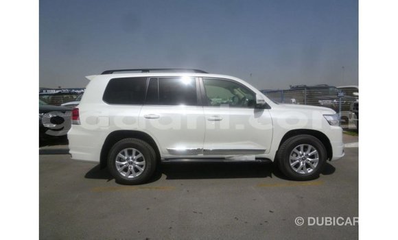 Buy Import Toyota Land Cruiser White Car in Import - Dubai in Somalia Buy Import Toyota Land Cruiser White Car in Import - Dubai in Somalia