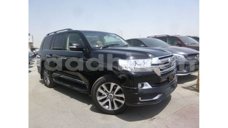 Big with watermark toyota land cruiser somalia import dubai 4061