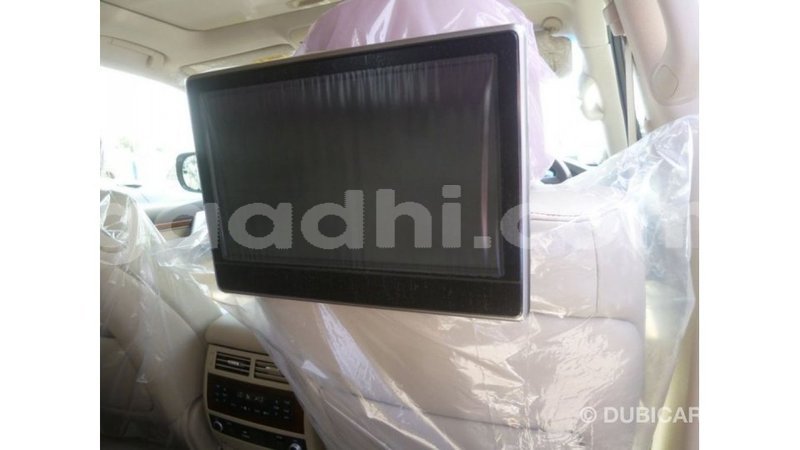 Big with watermark toyota land cruiser somalia import dubai 4061