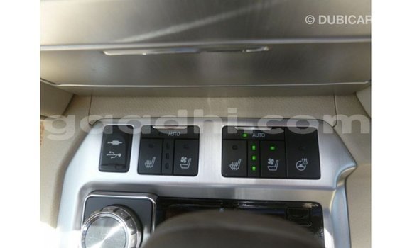 ይግዙ Imported Toyota Land Cruiser ጥቁር መኪና በ Import - Dubai በ ሶማሊያ ይግዙ Imported Toyota Land Cruiser ጥቁር መኪና በ Import - Dubai በ ሶማሊያ