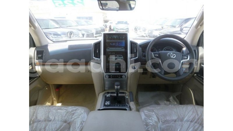 Big with watermark toyota land cruiser somalia import dubai 4063