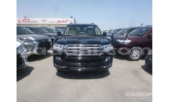 ይግዙ Imported Toyota Land Cruiser ጥቁር መኪና በ Import - Dubai በ ሶማሊያ ይግዙ Imported Toyota Land Cruiser ጥቁር መኪና በ Import - Dubai በ ሶማሊያ
