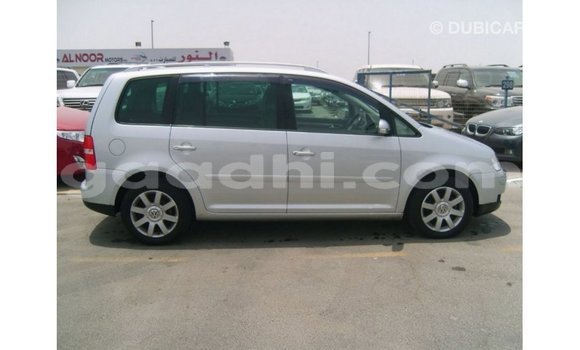 Buy Import Volkswagen Touran Other Car in Import - Dubai in Somalia Buy Import Volkswagen Touran Other Car in Import - Dubai in Somalia