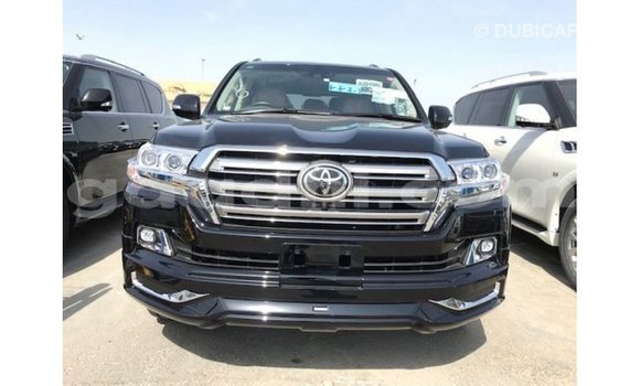 Acheter Import Voiture Toyota Land Cruiser Noir à Import - Dubai, Somalie Acheter Import Voiture Toyota Land Cruiser Noir à Import - Dubai, Somalie