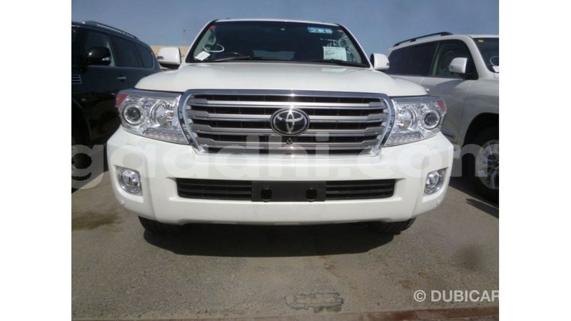 Big with watermark toyota land cruiser somalia import dubai 4068