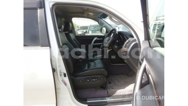 Big with watermark toyota land cruiser somalia import dubai 4068