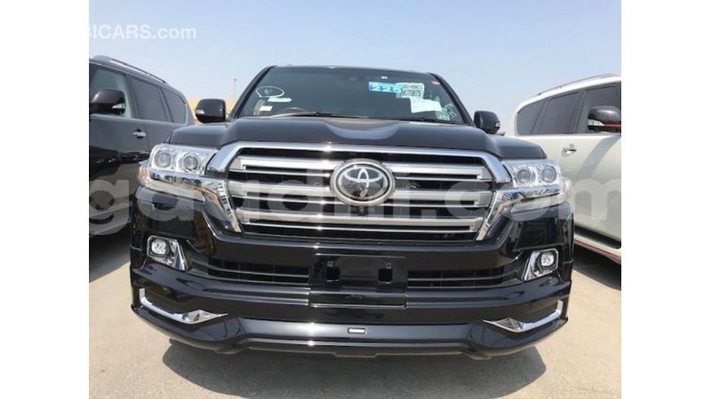 Big with watermark toyota land cruiser somalia import dubai 4069