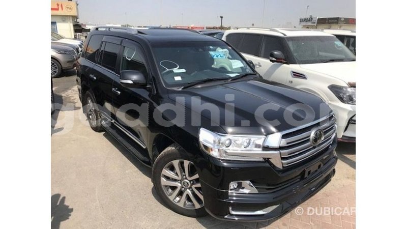 Big with watermark toyota land cruiser somalia import dubai 4069