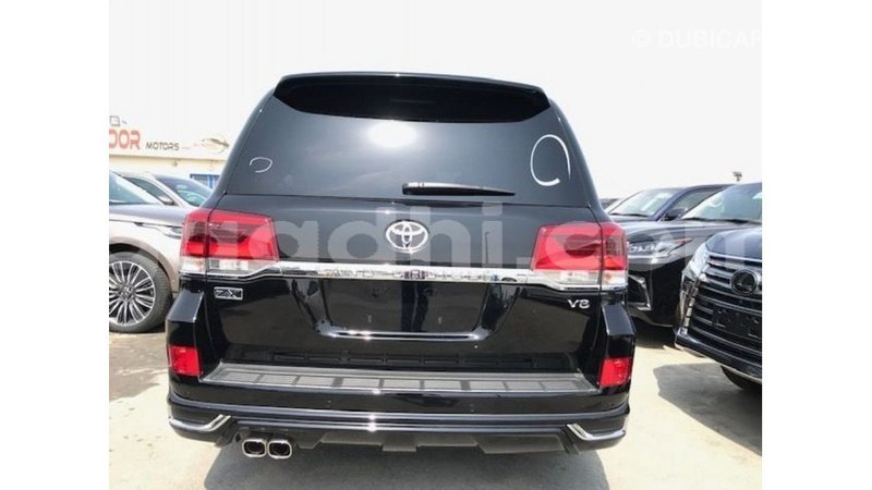 Big with watermark toyota land cruiser somalia import dubai 4069