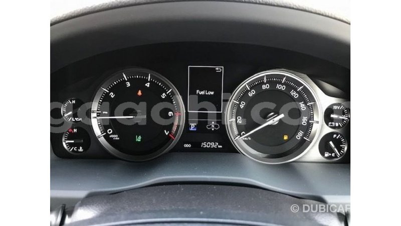 Big with watermark toyota land cruiser somalia import dubai 4069