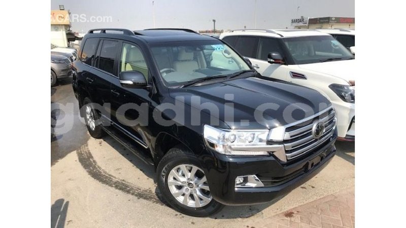 Big with watermark toyota land cruiser somalia import dubai 4070