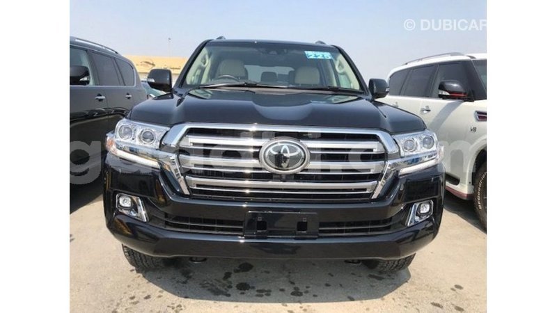 Big with watermark toyota land cruiser somalia import dubai 4070