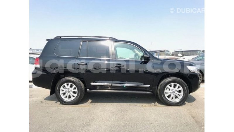 Big with watermark toyota land cruiser somalia import dubai 4070