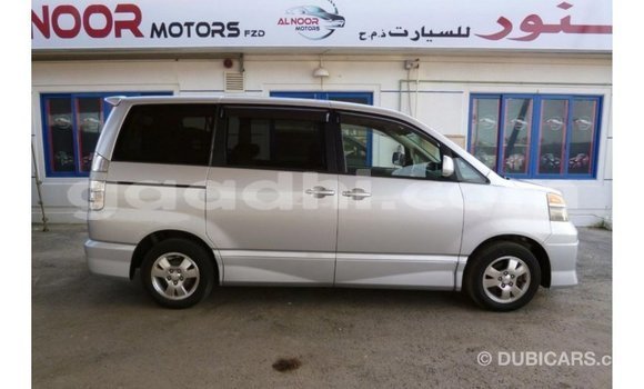 Acheter Import Voiture Toyota Voxy Autre à Import - Dubai, Somalie Acheter Import Voiture Toyota Voxy Autre à Import - Dubai, Somalie