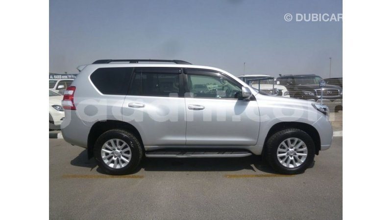 Big with watermark toyota prado somalia import dubai 4084