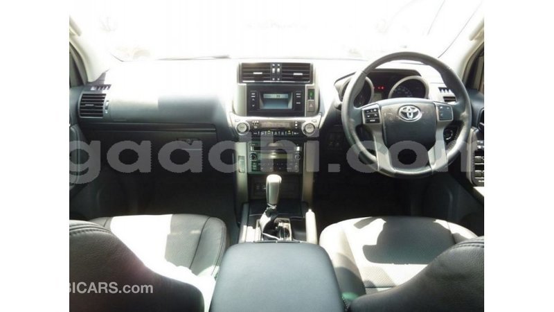 Big with watermark toyota prado somalia import dubai 4088