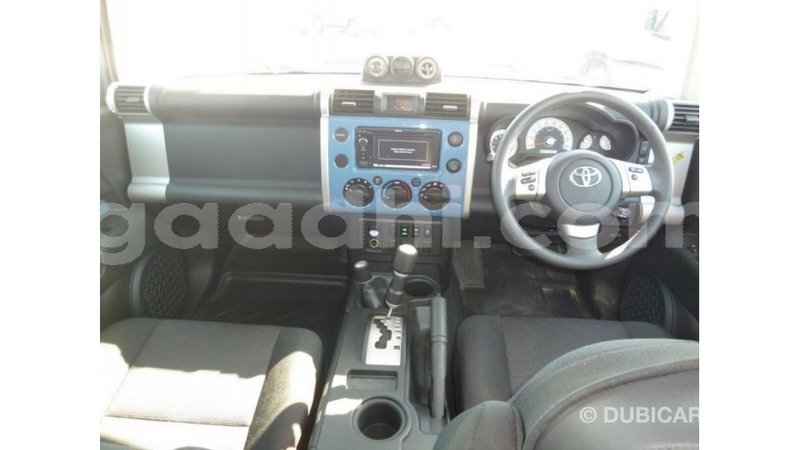 Big with watermark toyota fj cruiser somalia import dubai 4094