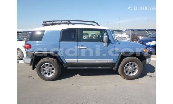 ይግዙ Imported Toyota FJ Cruiser ሰማያዊ መኪና በ Import - Dubai በ ሶማሊያ ይግዙ Imported Toyota FJ Cruiser ሰማያዊ መኪና በ Import - Dubai በ ሶማሊያ