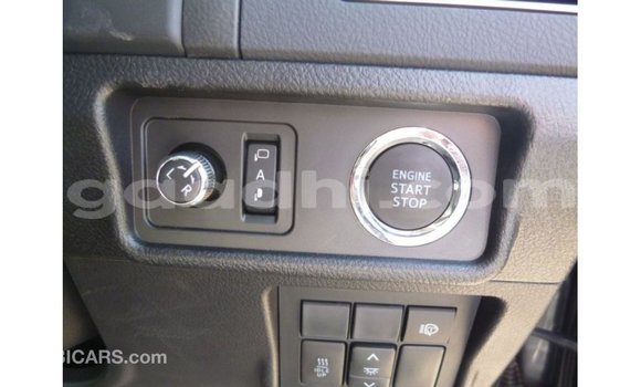 Acheter Import Voiture Toyota Prado Autre à Import - Dubai, Somalie Acheter Import Voiture Toyota Prado Autre à Import - Dubai, Somalie