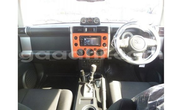 Acheter Import Voiture Toyota FJ Cruiser Autre à Import - Dubai, Somalie Acheter Import Voiture Toyota FJ Cruiser Autre à Import - Dubai, Somalie