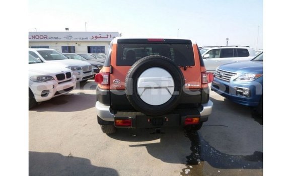 Acheter Import Voiture Toyota FJ Cruiser Autre à Import - Dubai, Somalie Acheter Import Voiture Toyota FJ Cruiser Autre à Import - Dubai, Somalie