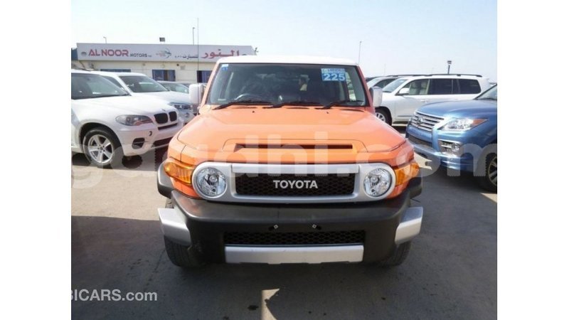 Big with watermark toyota fj cruiser somalia import dubai 4096