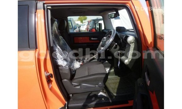 Acheter Import Voiture Toyota FJ Cruiser Autre à Import - Dubai, Somalie Acheter Import Voiture Toyota FJ Cruiser Autre à Import - Dubai, Somalie