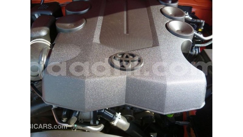 Big with watermark toyota fj cruiser somalia import dubai 4096