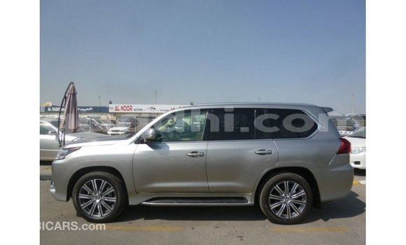 ይግዙ Imported Lexus LX ሌላ መኪና በ Import - Dubai በ ሶማሊያ ይግዙ Imported Lexus LX ሌላ መኪና በ Import - Dubai በ ሶማሊያ