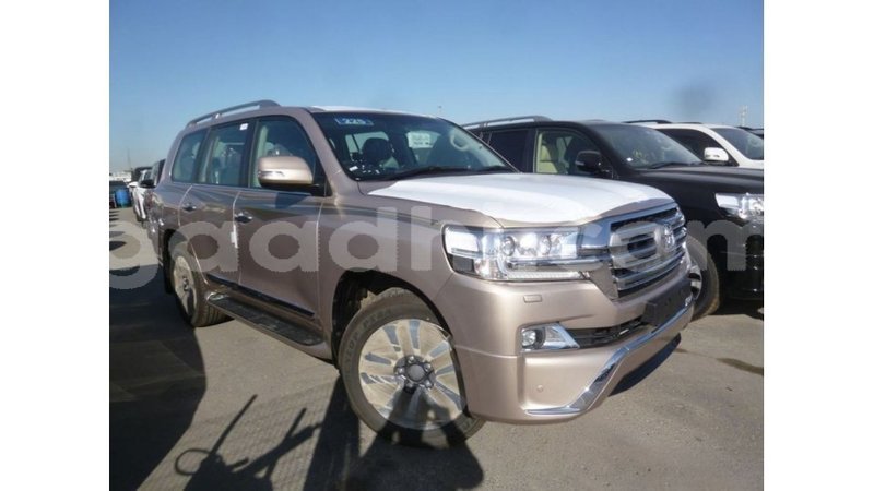 Big with watermark toyota land cruiser somalia import dubai 4107