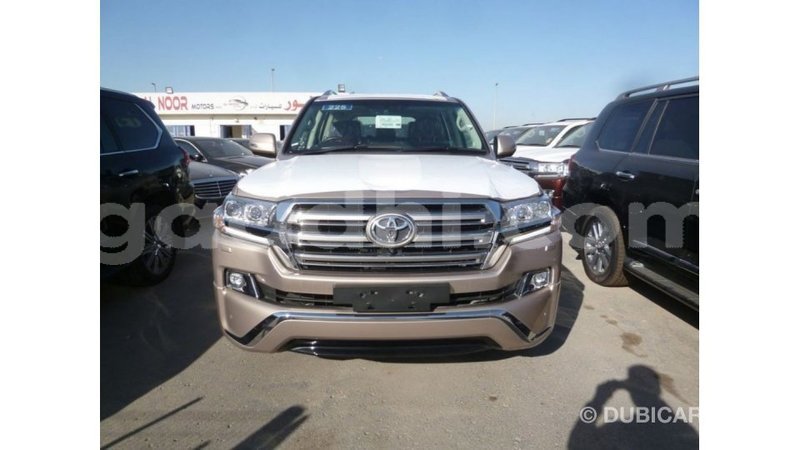 Big with watermark toyota land cruiser somalia import dubai 4107