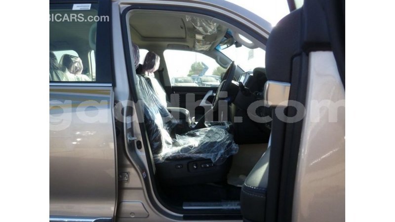 Big with watermark toyota land cruiser somalia import dubai 4107