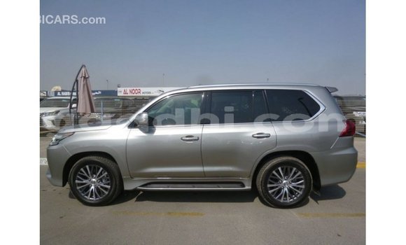 Acheter Import Voiture Lexus LX Autre à Import - Dubai, Somalie Acheter Import Voiture Lexus LX Autre à Import - Dubai, Somalie