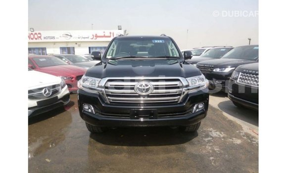 Acheter Import Voiture Toyota Land Cruiser Noir à Import - Dubai, Somalie Acheter Import Voiture Toyota Land Cruiser Noir à Import - Dubai, Somalie