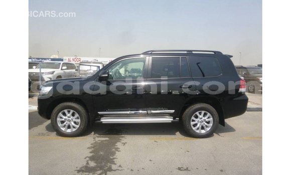 Acheter Import Voiture Toyota Land Cruiser Noir à Import - Dubai, Somalie Acheter Import Voiture Toyota Land Cruiser Noir à Import - Dubai, Somalie