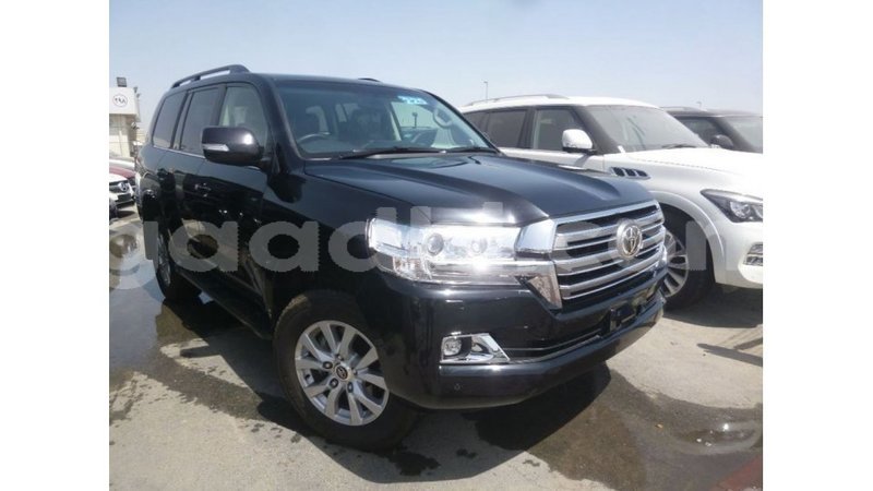 Big with watermark toyota land cruiser somalia import dubai 4113