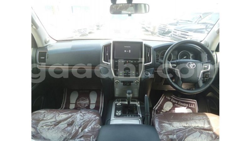 Big with watermark toyota land cruiser somalia import dubai 4113