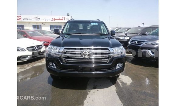 Acheter Import Voiture Toyota Land Cruiser Noir à Import - Dubai, Somalie Acheter Import Voiture Toyota Land Cruiser Noir à Import - Dubai, Somalie