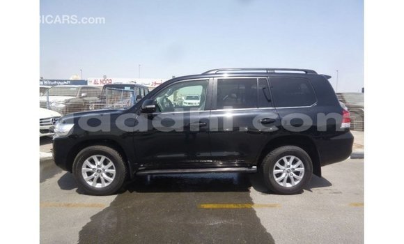 Acheter Import Voiture Toyota Land Cruiser Noir à Import - Dubai, Somalie Acheter Import Voiture Toyota Land Cruiser Noir à Import - Dubai, Somalie
