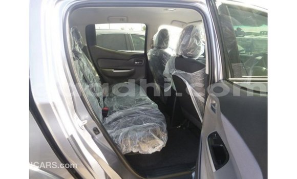 Acheter Import Voiture Mitsubishi i Autre à Import - Dubai, Somalie Acheter Import Voiture Mitsubishi i Autre à Import - Dubai, Somalie