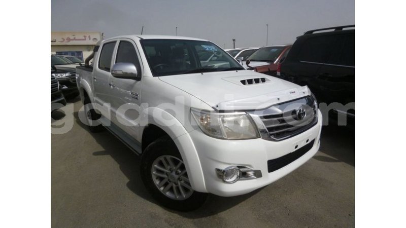 Big with watermark toyota hilux somalia import dubai 4115