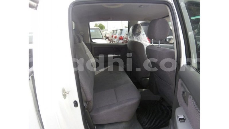 Big with watermark toyota hilux somalia import dubai 4115