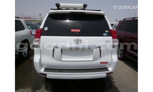 ይግዙ Imported Toyota Prado ነጭ መኪና በ Import - Dubai በ ሶማሊያ ይግዙ Imported Toyota Prado ነጭ መኪና በ Import - Dubai በ ሶማሊያ