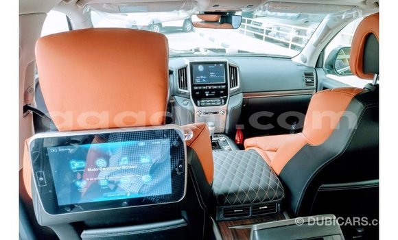 اشتري Imported Toyota Land Cruiser أسود سيارة في Import - Dubai في الصومال اشتري Imported Toyota Land Cruiser أسود سيارة في Import - Dubai في الصومال