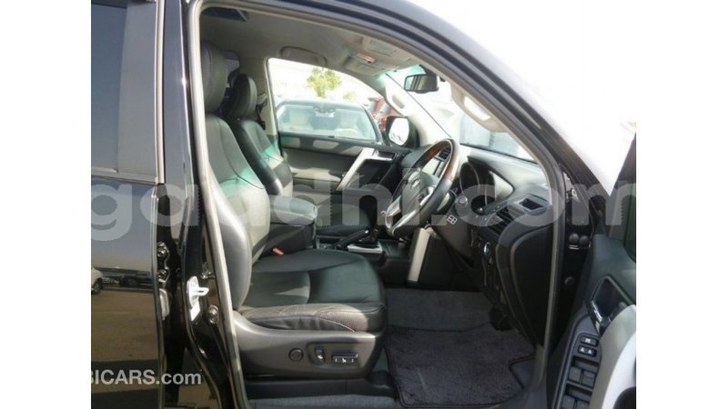 Big with watermark toyota prado somalia import dubai 4124